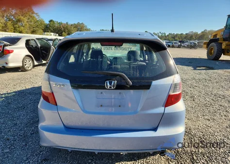 2010 Honda Fit Sport из США, поврежденный, VIN JHMGE8H48AC023174